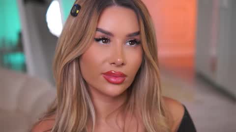 Snapshot of evazane chatting on 21, 12, 2025 Eva online show from 21, 12, 2025