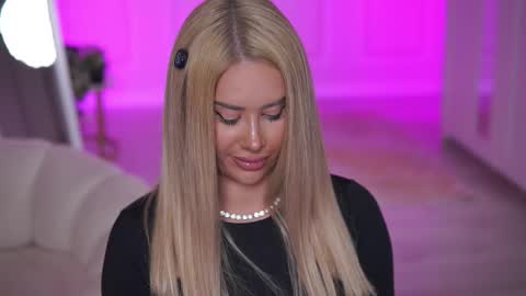 Snapshot of evazane chatting on 6, 1, 2026 Eva online show from 6, 1, 2026