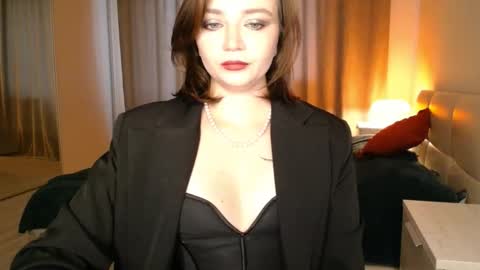 Snapshot of eve_nevertamed chatting on 28, 10, 2025 Eve online show from 28, 10, 2025