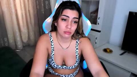 eveeevian online show from 14, 2, 2025