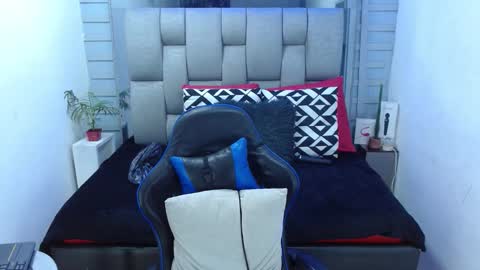 evelin zaens online show from 19, 3, 2026