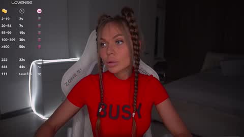 Snapshot of evelina_fox chatting on 13, 10, 2025 Evelina online show from 13, 10, 2025