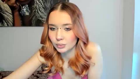 evelinacat online show from 6, 4, 2026