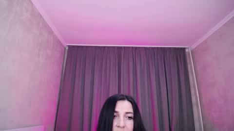 Snapshot of evelingills chatting on 15, 10, 2025 Evelin online show from 15, 10, 2025