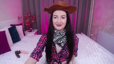 Snapshot of evelingills chatting on 7, 11, 2025 Evelin online show from 7, 11, 2025