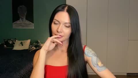 Snapshot of evelingoddess chatting on 8, 10, 2025 your Love online show from 8, 10, 2025