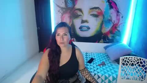 Juliana online show from 11, 1, 2025