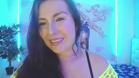 Juliana online show from 24, 2, 2025