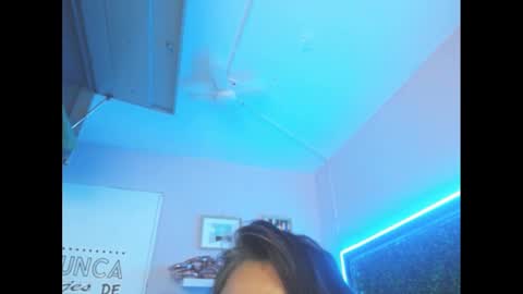 Juliana online show from 28, 2, 2025