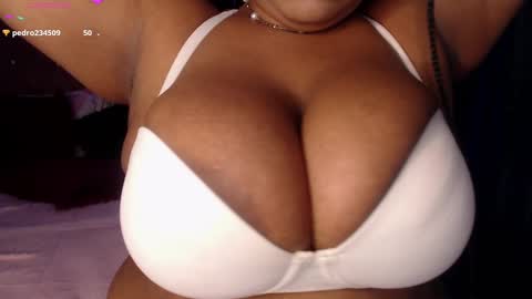 Snapshot of evelyn_sandoval chatting on 4, 12, 2024 Evelyn Sandoval online show from 4, 12, 2024