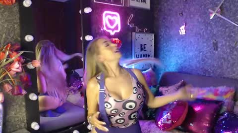 EvelynaGrey online show from 13, 12, 2024