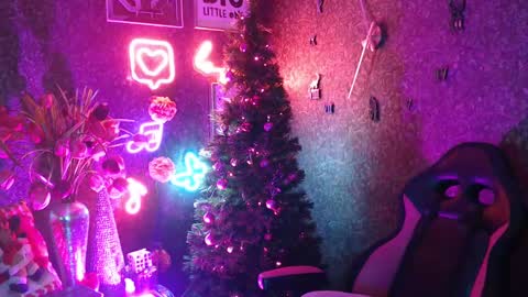 EvelynaGrey online show from 19, 12, 2024