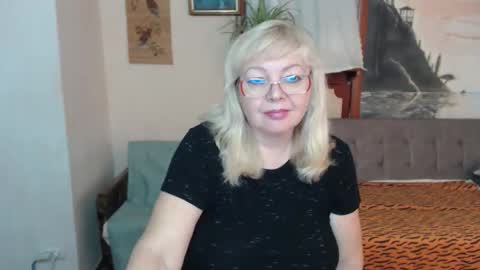 BarbaraBlondy online show from 30, 10, 2025
