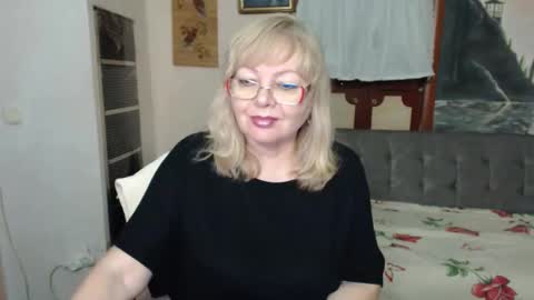 Snapshot of evelynloveshy chatting on 11, 2, 2026 BarbaraBlondy online show from 11, 2, 2026