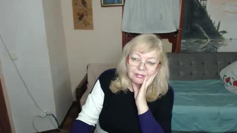 Snapshot of evelynloveshy chatting on 15, 2, 2026 BarbaraBlondy online show from 15, 2, 2026
