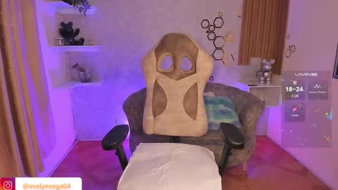 Bigboobs Evelyn Vega online show from 15, 1, 2026