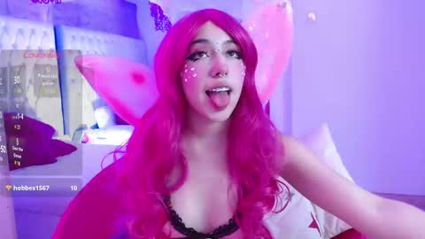 Snapshot of everly_grace chatting on 4, 10, 2025 everly_grace online show from 4, 10, 2025