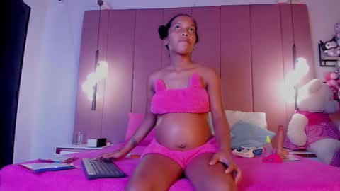 everly_smitth online show from 27, 9, 2025