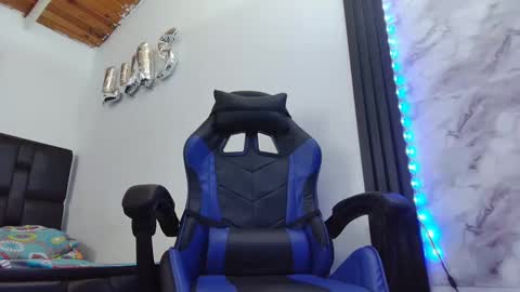 Snapshot of evessinn chatting on 8, 1, 2025 luis online show from 8, 1, 2025