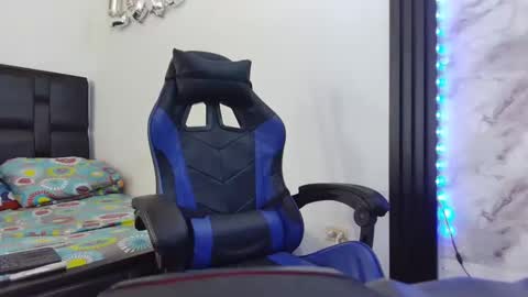 Snapshot of evessinn chatting on 11, 1, 2025 luis online show from 11, 1, 2025