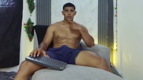 Snapshot of evessinn chatting on 2, 10, 2025 luis online show from 2, 10, 2025