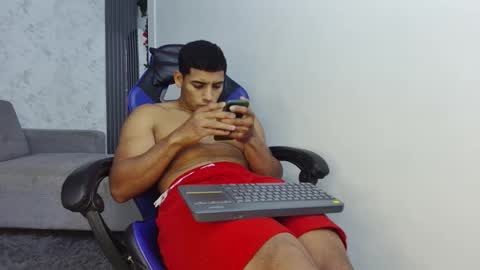 Snapshot of evessinn chatting on 29, 10, 2025 luis online show from 29, 10, 2025