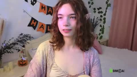 Snapshot of evi_brook chatting on 22, 10, 2025 evi_brook online show from 22, 10, 2025
