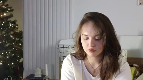 evi_woow online show from 28, 12, 2024