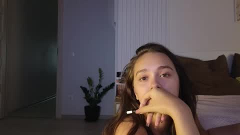 evi_woow online show from 15, 9, 2025