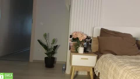 evi_woow online show from 25, 10, 2025