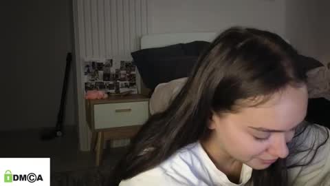 evi_woow online show from 3, 2, 2026