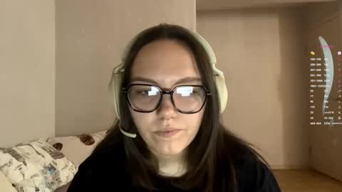 Snapshot of evondollison chatting on 14, 2, 2026 Emilia online show from 14, 2, 2026