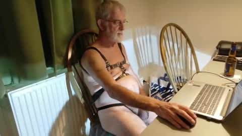 Naaktloper online show from 22, 9, 2025