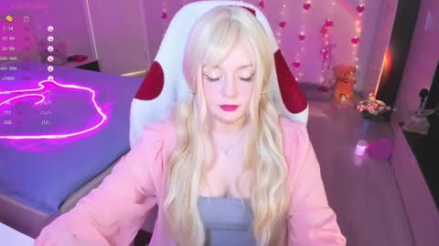 Snapshot of exhoneyangel chatting on 12, 3, 2025 Amy online show from 12, 3, 2025