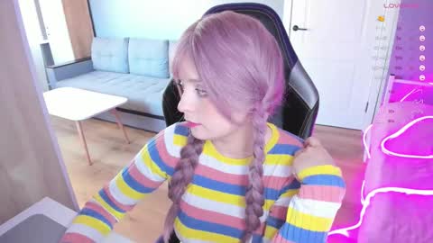 Snapshot of exhoneyangel chatting on 9, 10, 2025 Amy online show from 9, 10, 2025