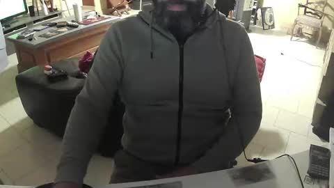 Snapshot of exibdevil chatting on 15, 10, 2025 Gio online show from 15, 10, 2025