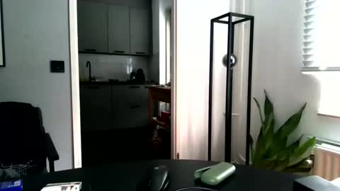 Snapshot of exibist79 chatting on 18, 12, 2025 exibist79 online show from 18, 12, 2025