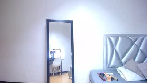 exotic_karmella online show from 8, 3, 2025