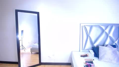 exotic_karmella online show from 20, 12, 2025