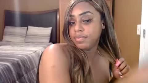 exstacybanks online show from 16, 10, 2025