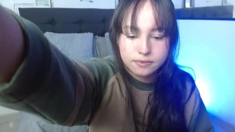 eymmy_24 online show from 16, 9, 2025
