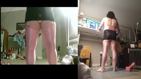 Snapshot of ezondi1 chatting on 5, 12, 2025 EZONDI online show from 5, 12, 2025