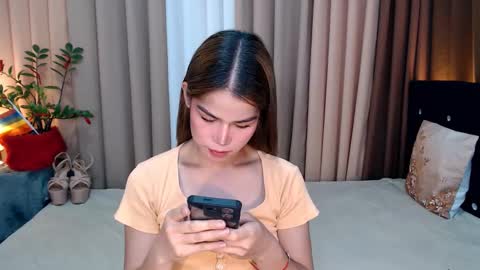 UR SWEET EZRA online show from 14, 12, 2024