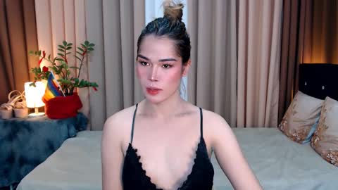 UR SWEET EZRA online show from 26, 12, 2024