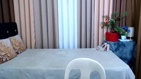 UR SWEET EZRA online show from 17, 1, 2025