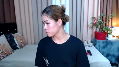 UR SWEET EZRA online show from 26, 1, 2025