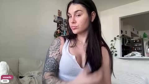 Emily online show from 6, 10, 2025