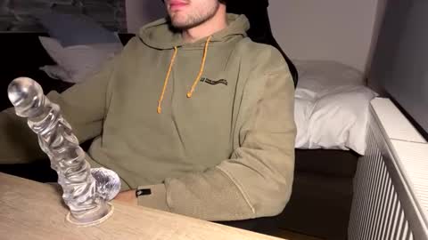 Snapshot of fabian_196 chatting on 5, 12, 2024 Call me bitch online show from 5, 12, 2024