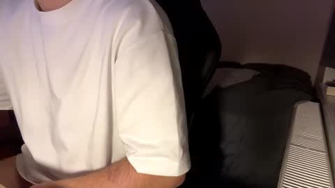 Snapshot of fabian_196 chatting on 24, 12, 2024 Call me bitch online show from 24, 12, 2024