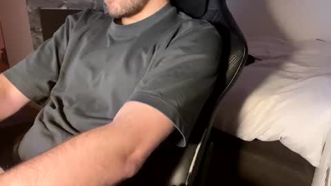 Snapshot of fabian_196 chatting on 6, 1, 2025 Call me bitch online show from 6, 1, 2025